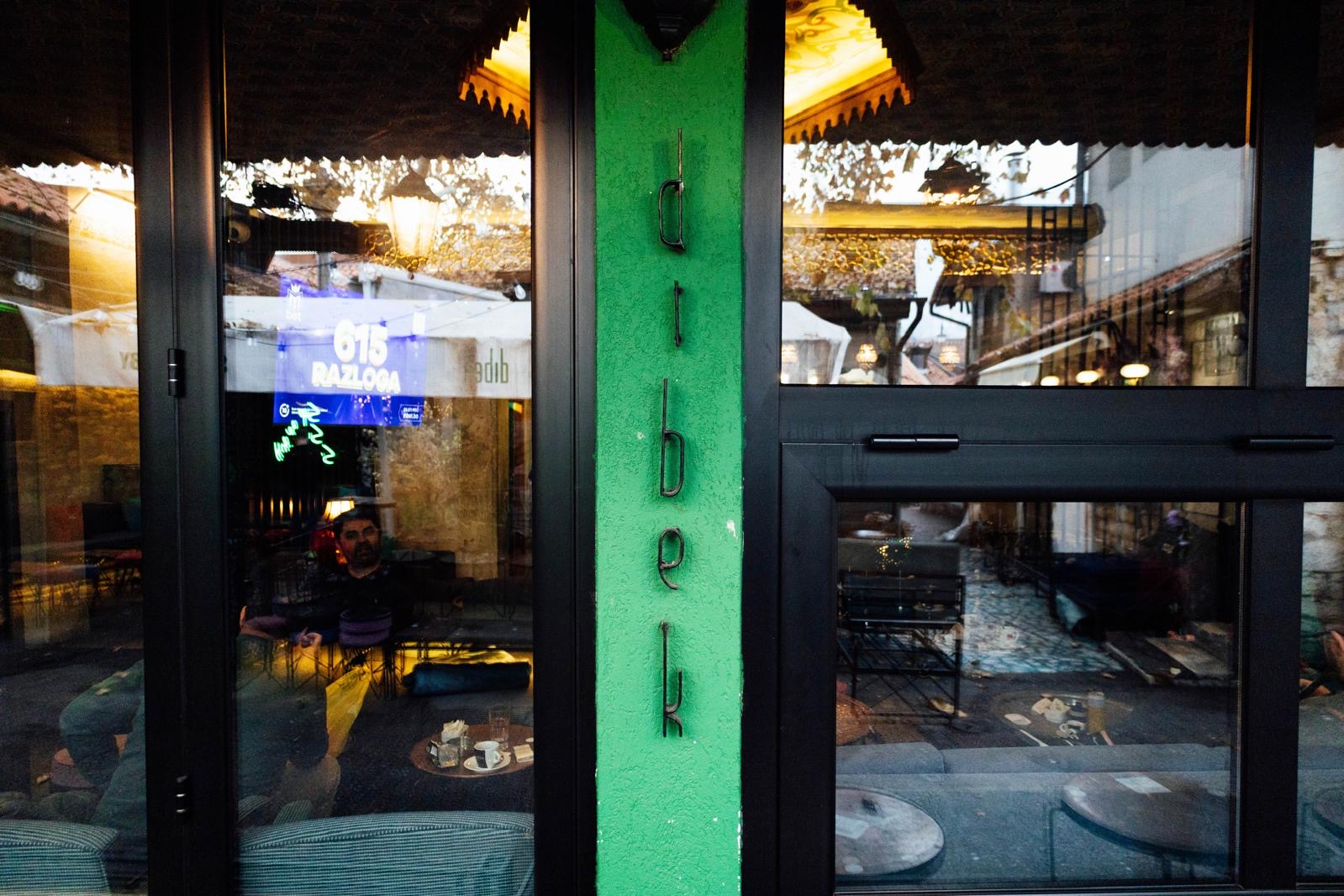 Ulaz u Dibek bosansku kafanu u Sarajevu